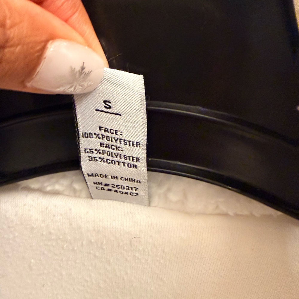 Varley white  Sherpa Jacket. Full zip. Size small - Picture 3 of 5